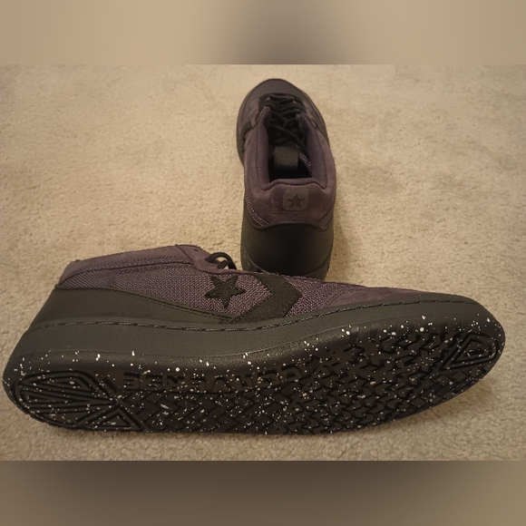 Men's Converse size 12 - Picture 3 of 4